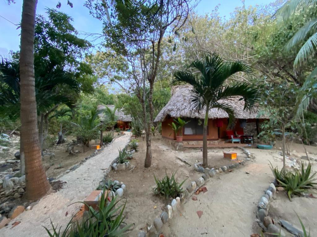 Hotel Bahia De La Luna Arroyo Cruz Ngoại thất bức ảnh