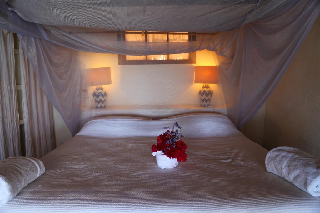 Hotel Bahia De La Luna Arroyo Cruz Ngoại thất bức ảnh