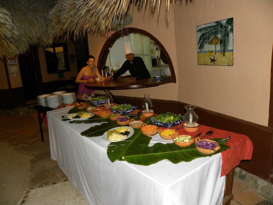 Hotel Bahia De La Luna Arroyo Cruz Ngoại thất bức ảnh