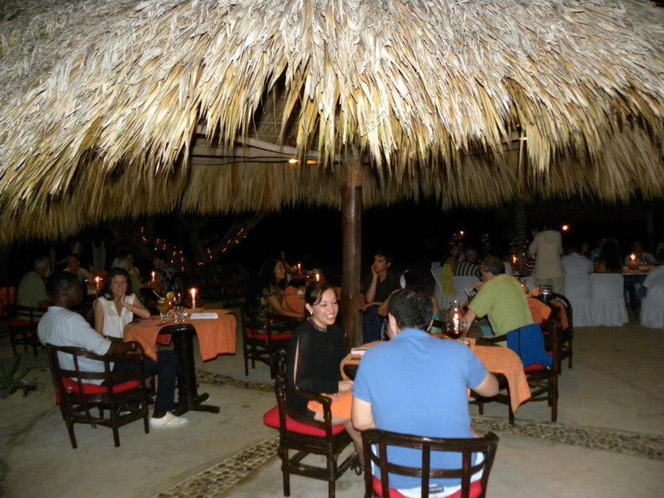 Hotel Bahia De La Luna Arroyo Cruz Ngoại thất bức ảnh