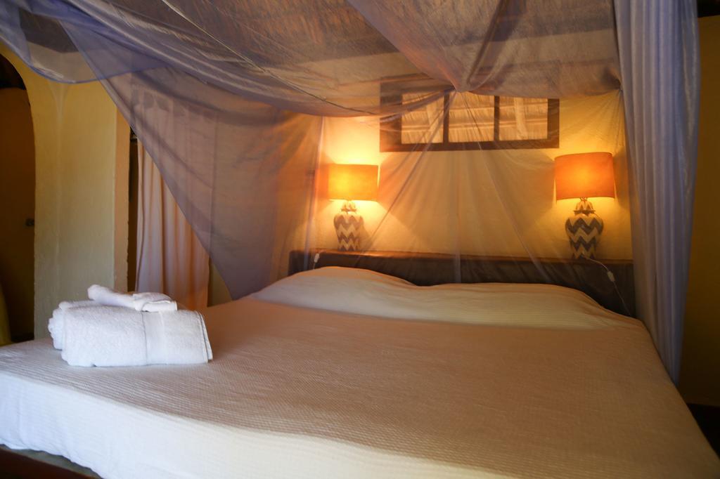 Hotel Bahia De La Luna Arroyo Cruz Ngoại thất bức ảnh